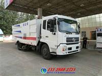 东风天锦吸尘车